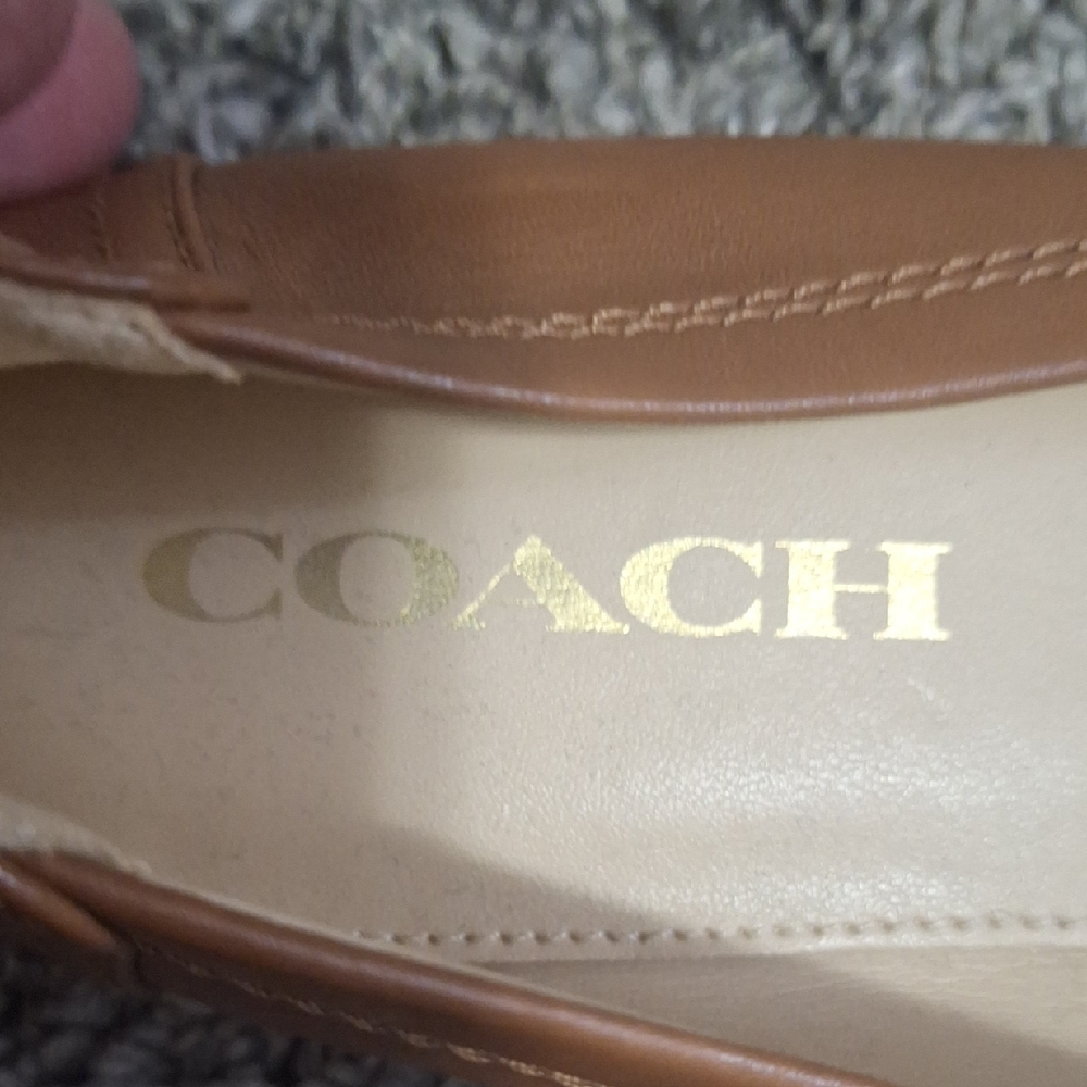 Coach "Chelsea" Faux Leather Tan Leather Flats Metallic Toecap-6½ - Picture 2 of 10
